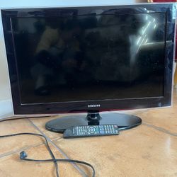 32” Sumsung TV With Original Remote Control 