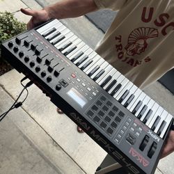 AKAI MPK249 Keyboard
