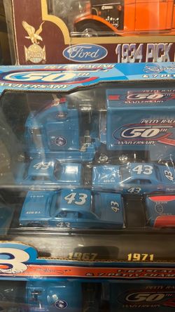 Petty Racing 50th Anniversary Die-Cast Set