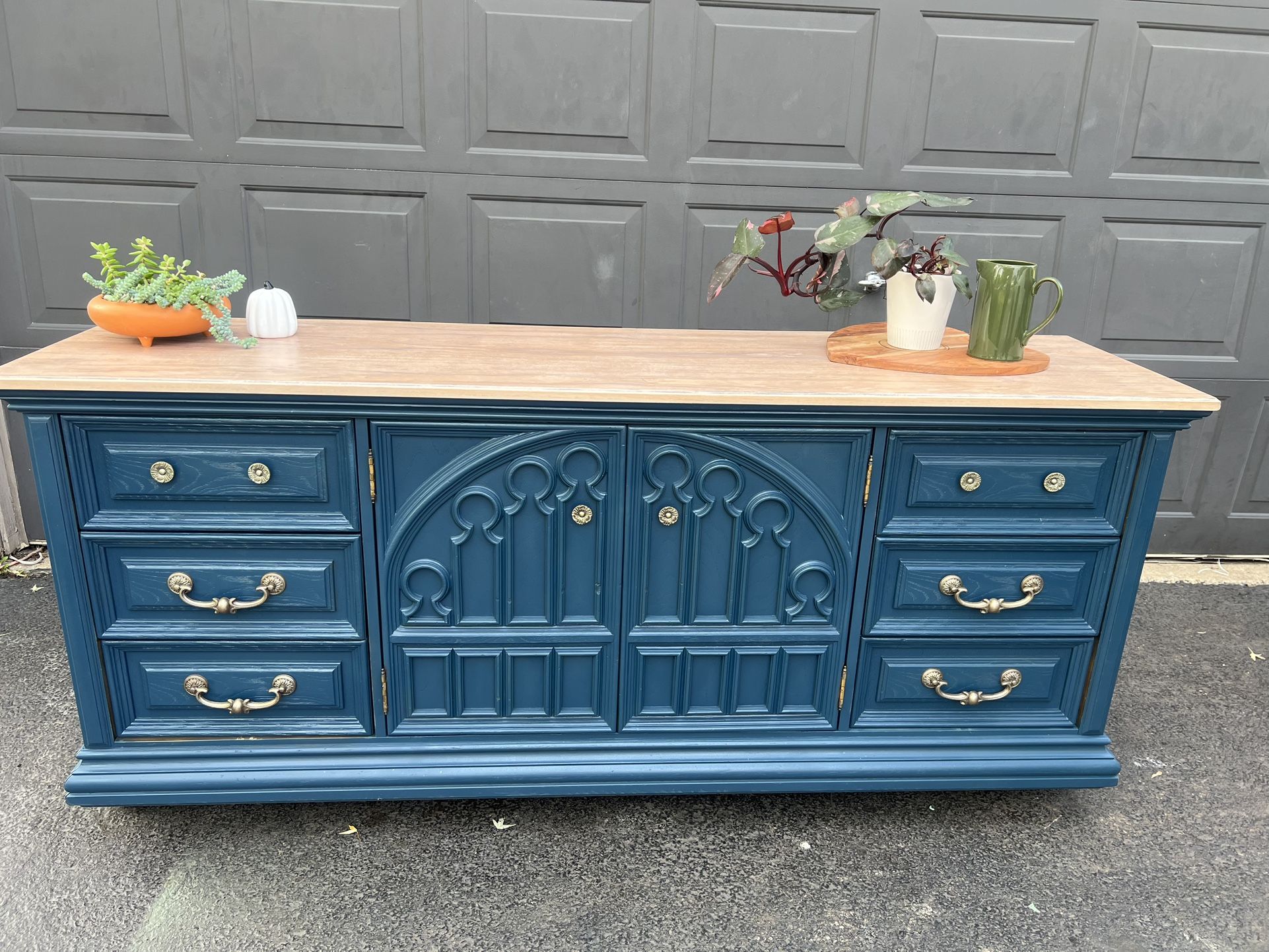Dresser/Buffet