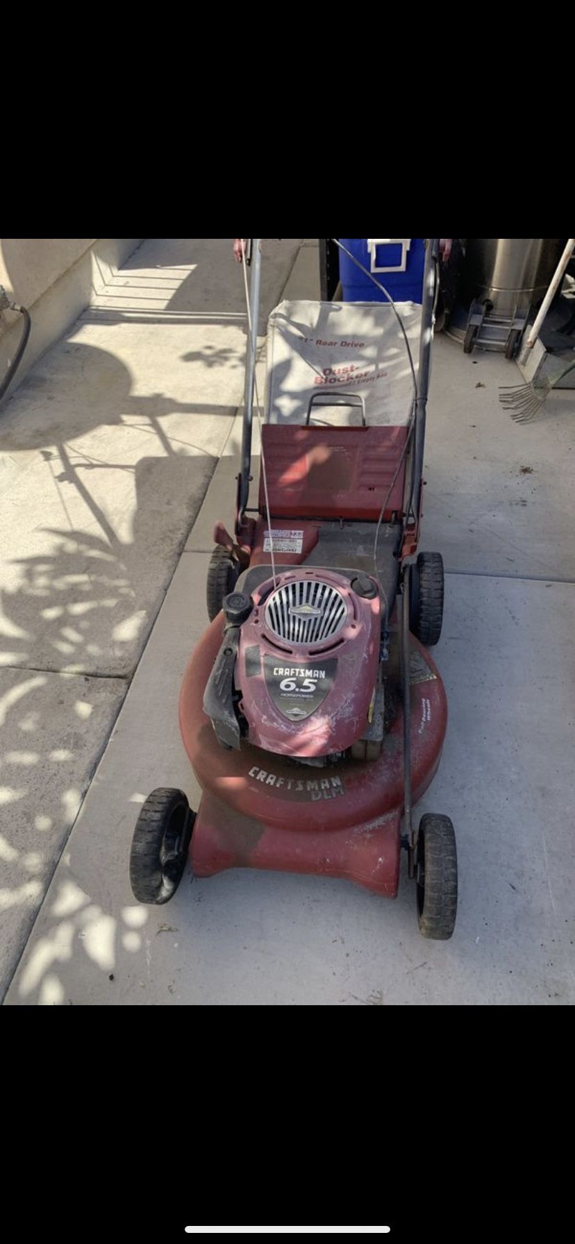 Craftsman lawn mower very strong works perfect $99