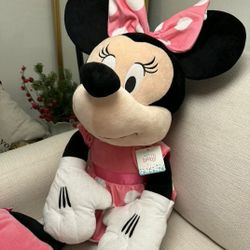 Disney Pink Minnie Mouse Plush 