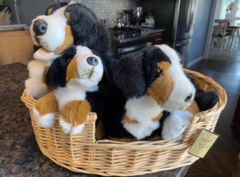 VINTAGE ST. BERNARD PLUSH DOG PRIMA CLASSIC COLLECTION SET OF 3 WITH WICKER BASKET NEW WITH TAG