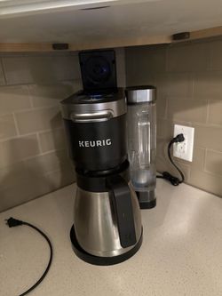 Keurig K-Duo Plus 5200 Pod & Carafe Coffee Maker 1 Cup or 6-12 Cups