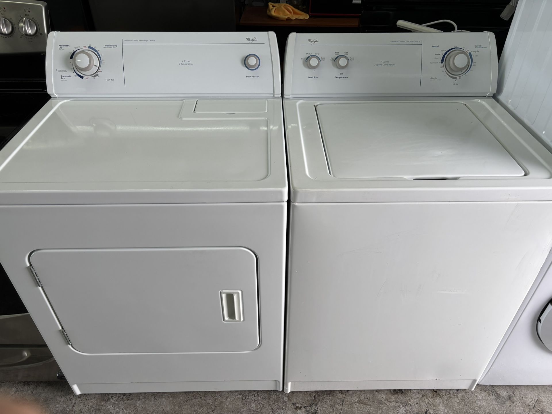 WHIRLPOOL WASHER AND DRYER SET