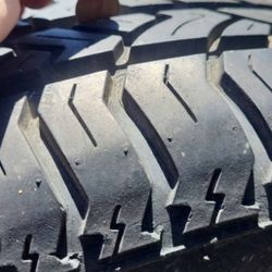 225/70R15 (1 TIRE)