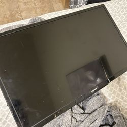 28 Inch Chromecast Toshiba TV  