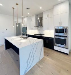 Custom Kitchen Cabinets