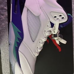 Jordan Grape 5’s Men’s Sz 9