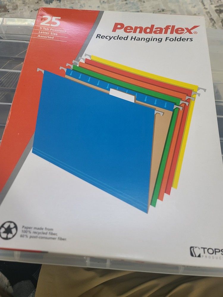 Pendaflex hanging folders box of 25. Brand new