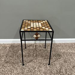 Accent Table