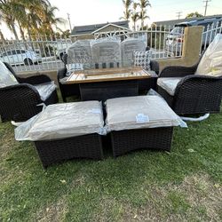 Patio Set Outdoor Swivel Chairs Brand New 