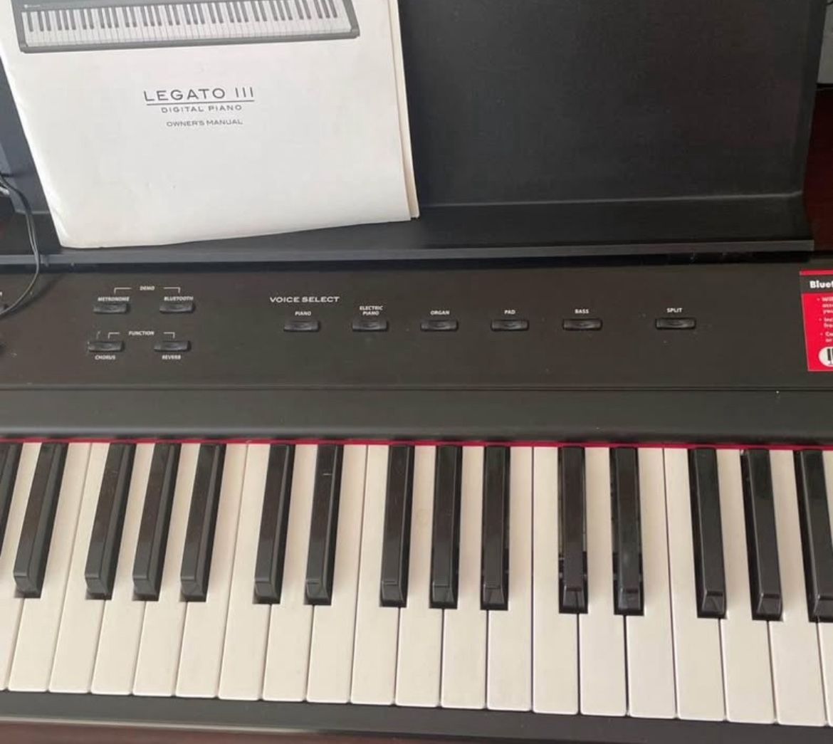 Legato III Piano
