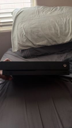 Xbox one X (Console only)