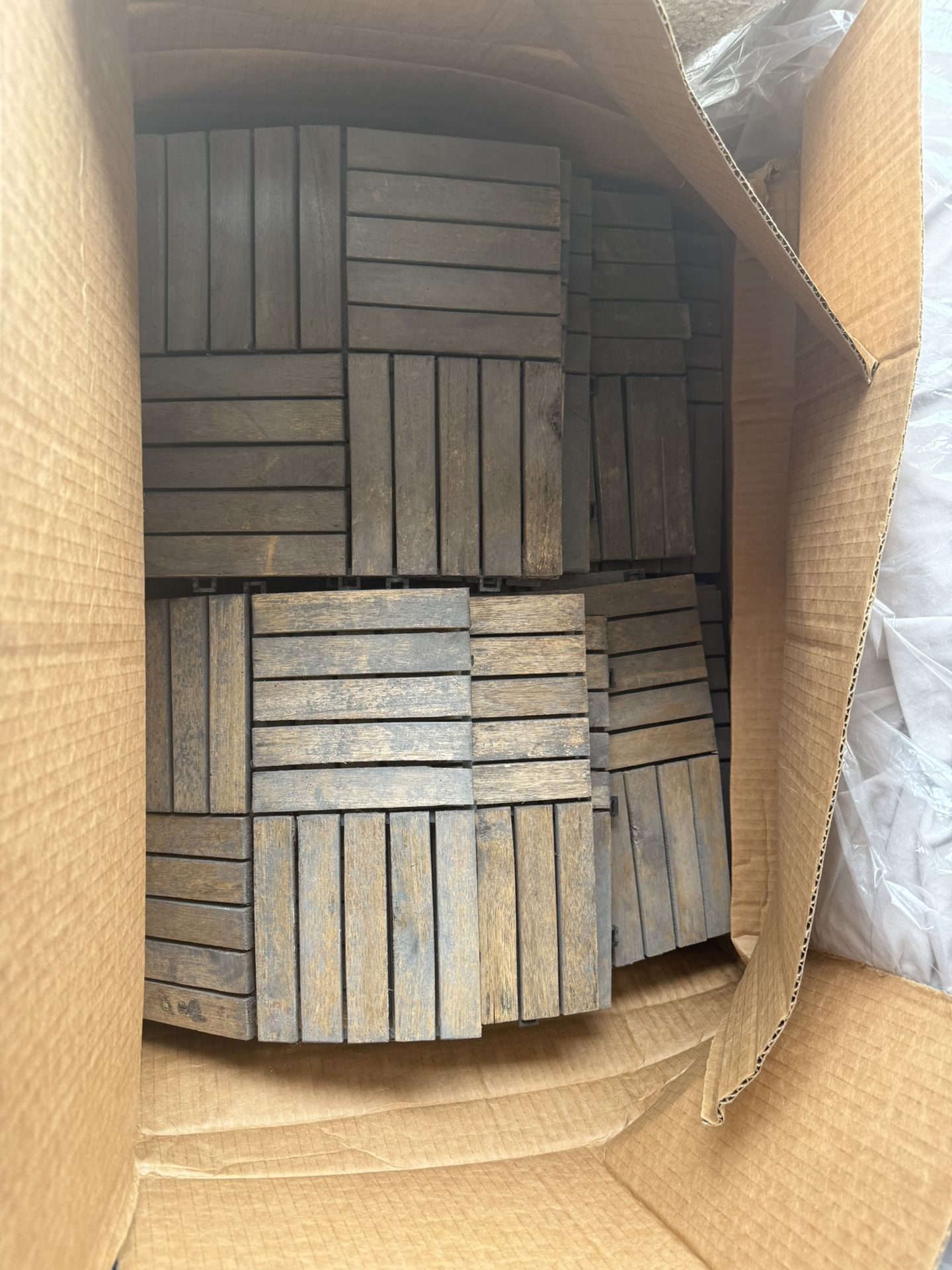 Wood Interlocking Tiles 