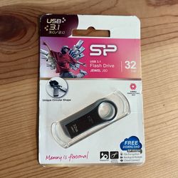 32 GB Flash drive 