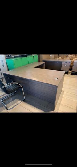Executive desk l shaoe gray 72”x84”
