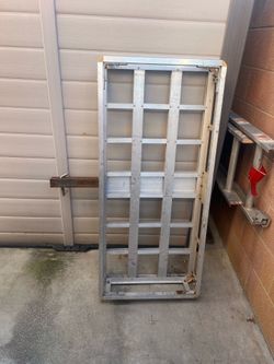 Tow Hitch Carrier