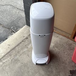 Diaper genie
