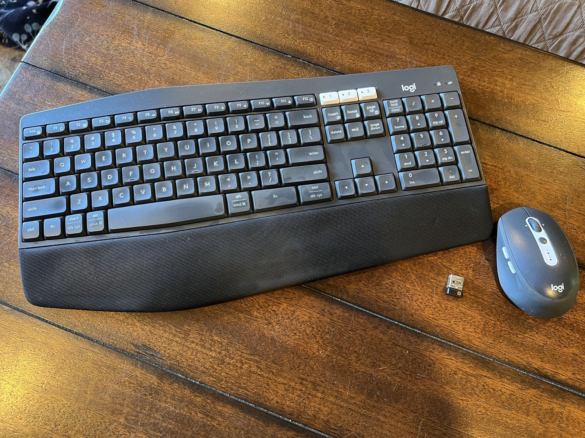 Logitech Wireless Keyboard & Mouse