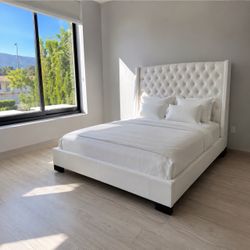 Queen Bed white