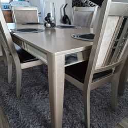 Dining room Table with chairs