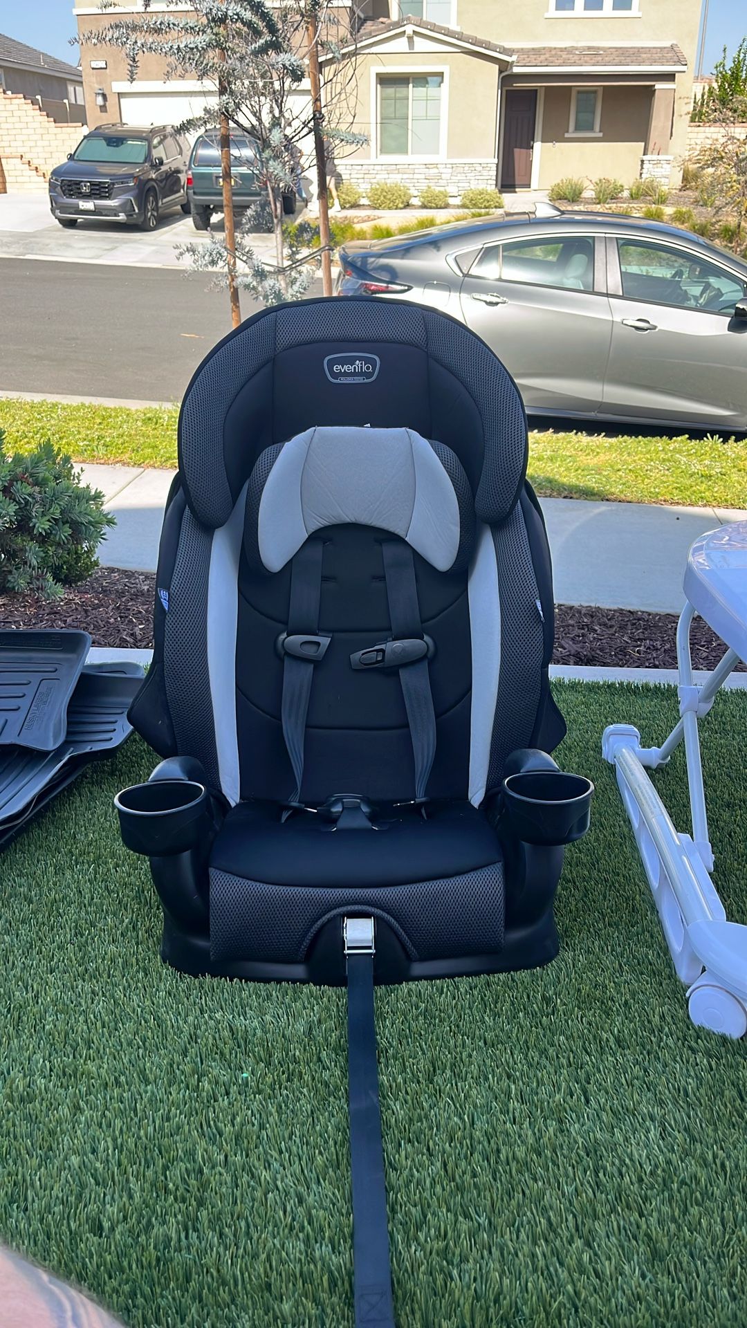 Car Seat Even Flo Like New