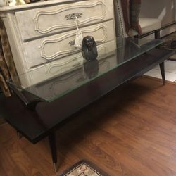 Gorgeous Two Tier Mid Century Coffee /cocktail Table