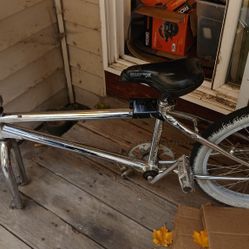 Redline BMX Bike-- ULTRALIGHT FRAME