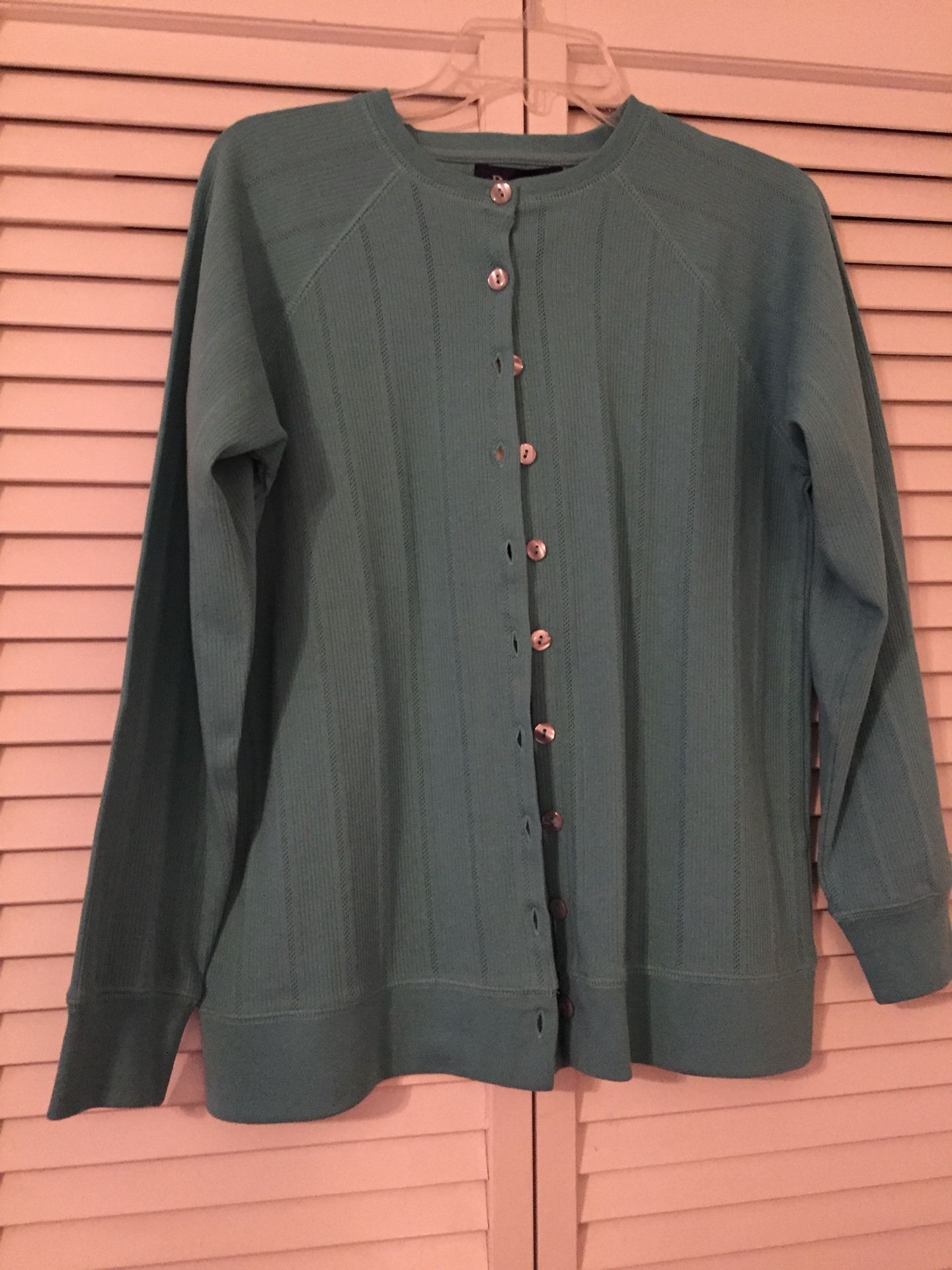 NWT Size S Women’s Denim & Co Cardigan