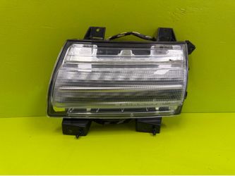 2018 - 2023 JEEP WRANGLER LEFT DRIVER SIDE FOG LIGHT TURN SIGNAL OEM (contact info removed)5AG