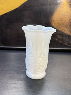 Vintage White Milk Glass Starburst Vase 6” Scalloped Rim