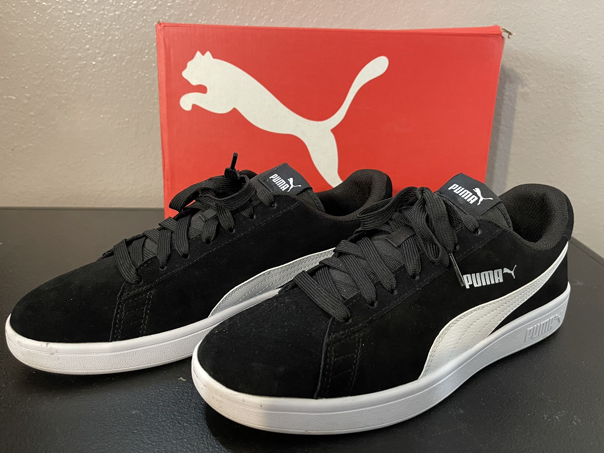 Puma Sneakers