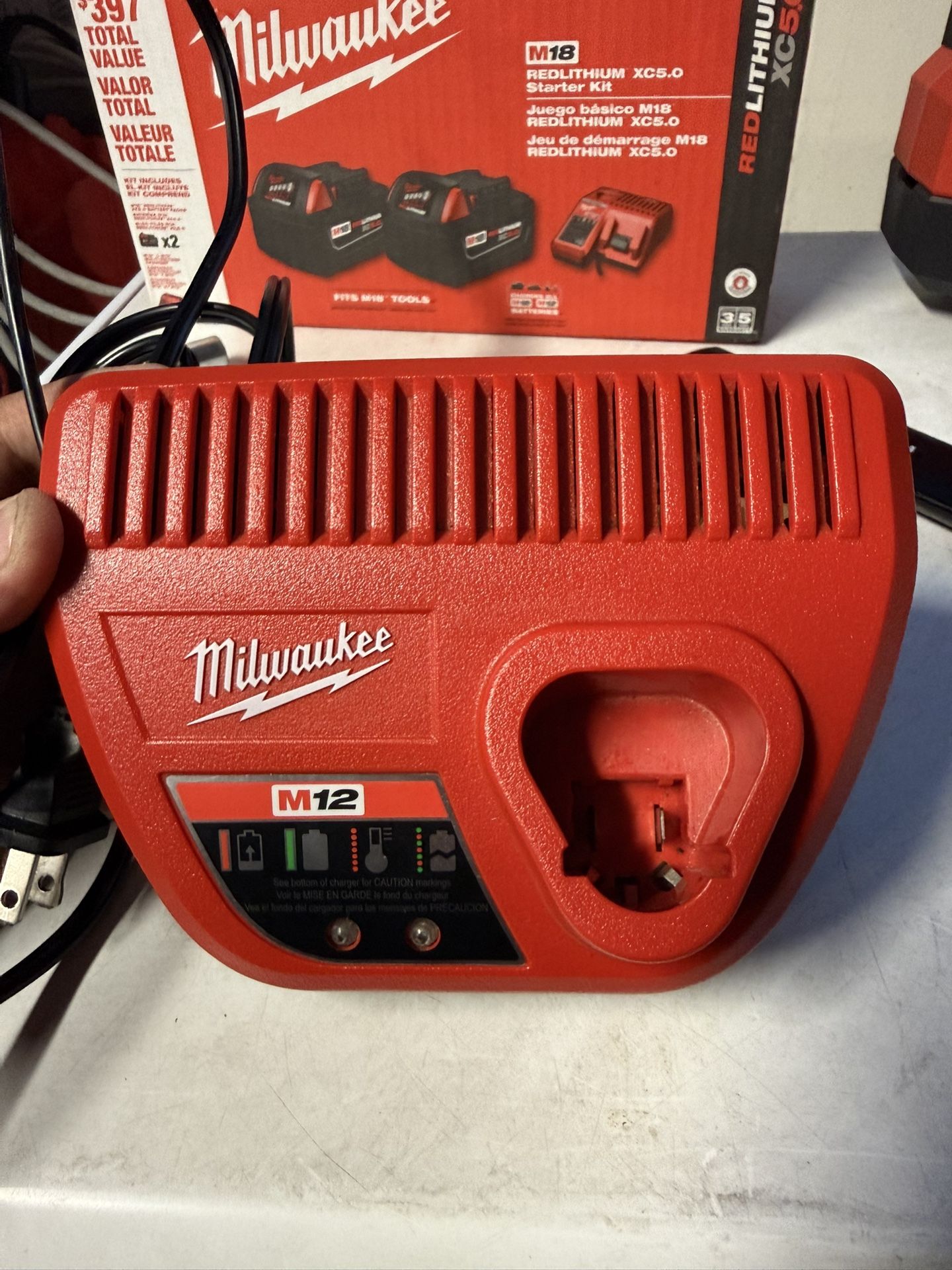 Milwaukee M12 Charger