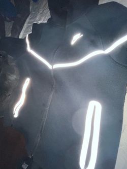 Nike tech reflective size M