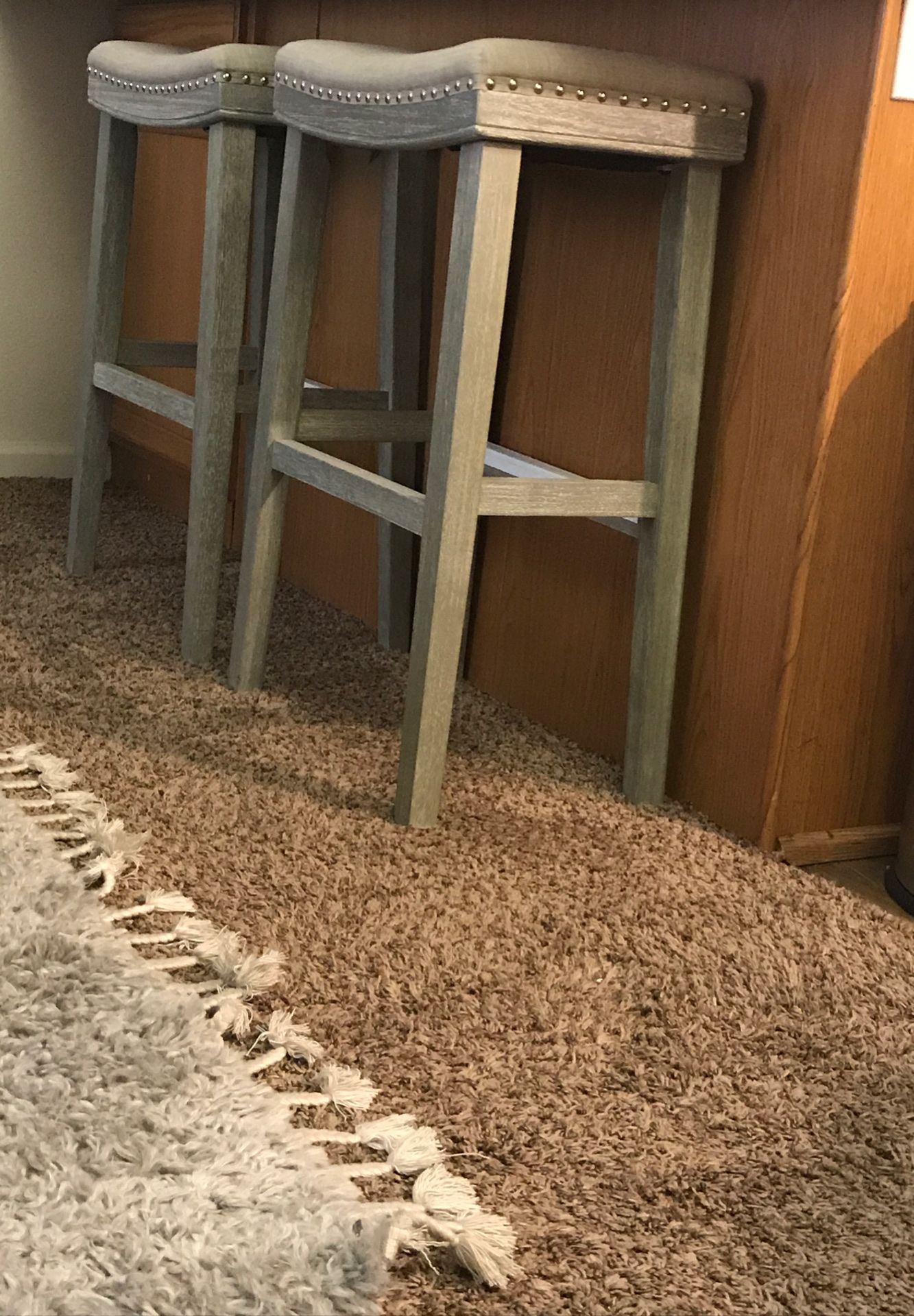 Tall Large Tan Bar Stools for Sale in Visalia, CA OfferUp