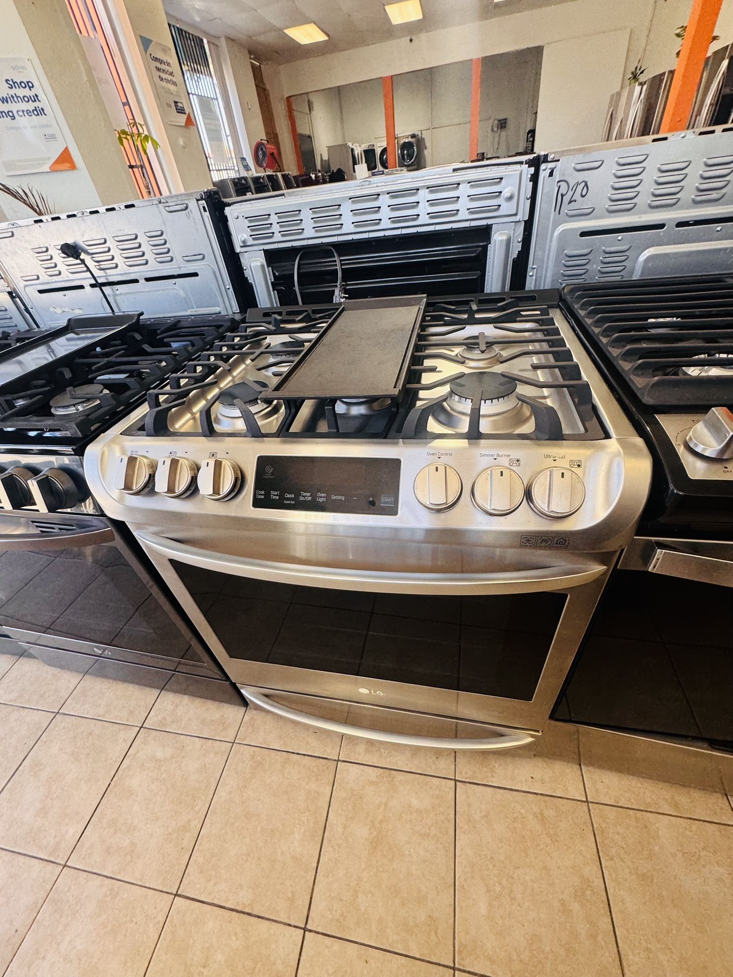 LG stove No Credit Needed