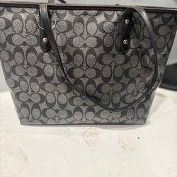 Original Coach Purse And Wallet 