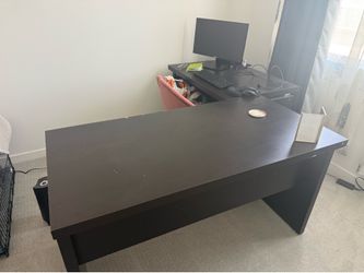 Black Computer/Work Desk