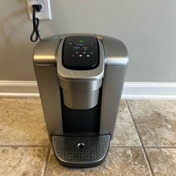 Keurig K-Elite K90 Single Serve Coffee Maker – Excellent Condition