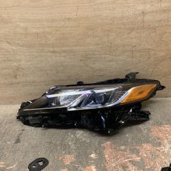 2018-2021 Toyota Camry Left Headlight