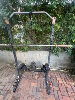 Half rack / bench / barbell / weights