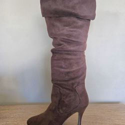 Women's Skechers Brown Slouch Faux Suede Boot Sz 8