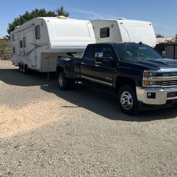 2018 Chevy 3500 With An 04 Terry Quantum Fifth Wheel