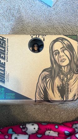 Billie Eilish - when the party's over Collectible Figure