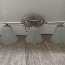 Modern Etched Glass Bathroom Vanity Light, 3,