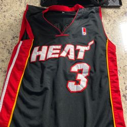 Miami heat Jersey Size M.
