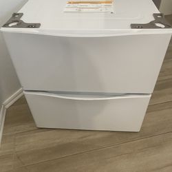 Free Washer and Dryer Pedestals With Drawers