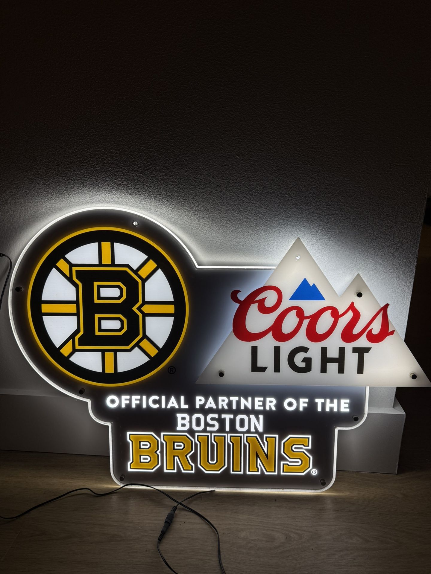 Coors Light x Boston Bruins LED Bar Sign – Official Partner Promo Light