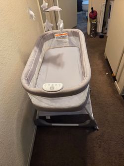 Simmons shooting star bassinet